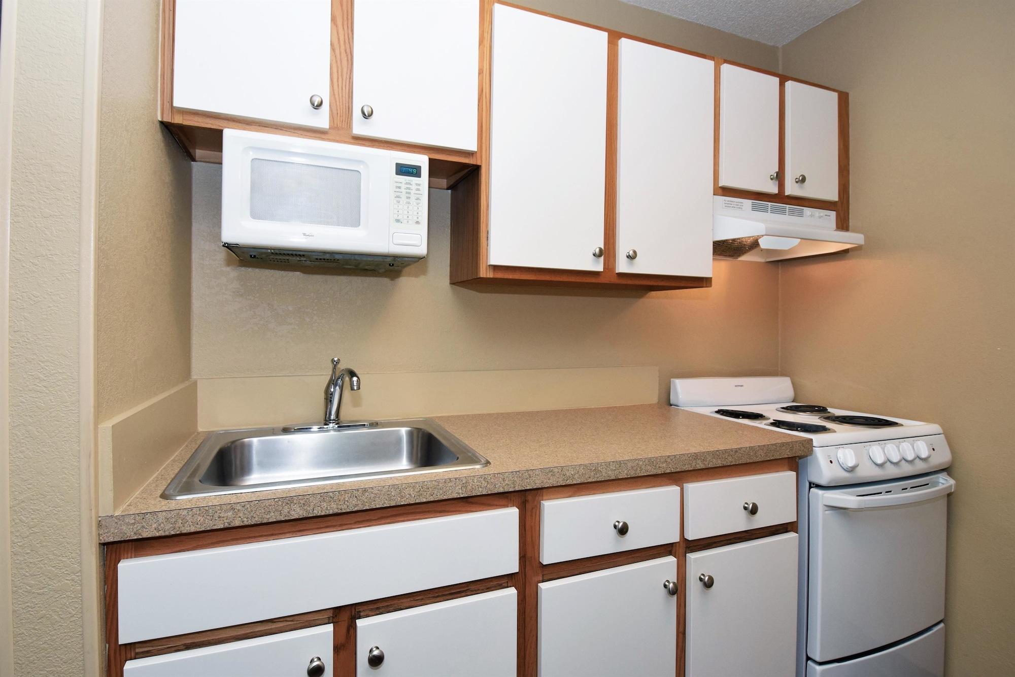 Extended America Select - - Mishawaka - South Hotel South Bend